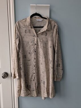 Button-Front Tunic Shirtdress with Dog Sketch Print - Beige